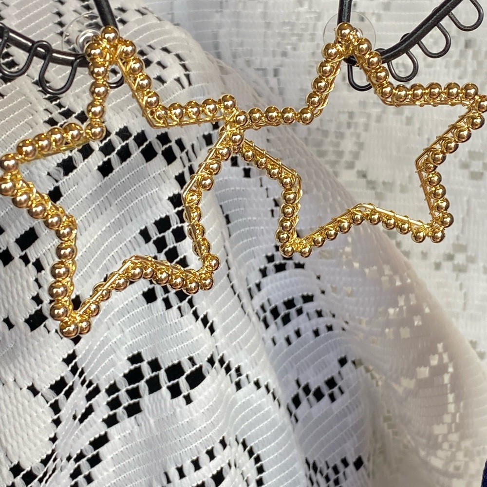 NWT SHINING BRIGHT GOLD METAL STAR EARRINGS SPECIAL FOR VALENTINE GIFT BIRTHDAY - Picture 12 of 12